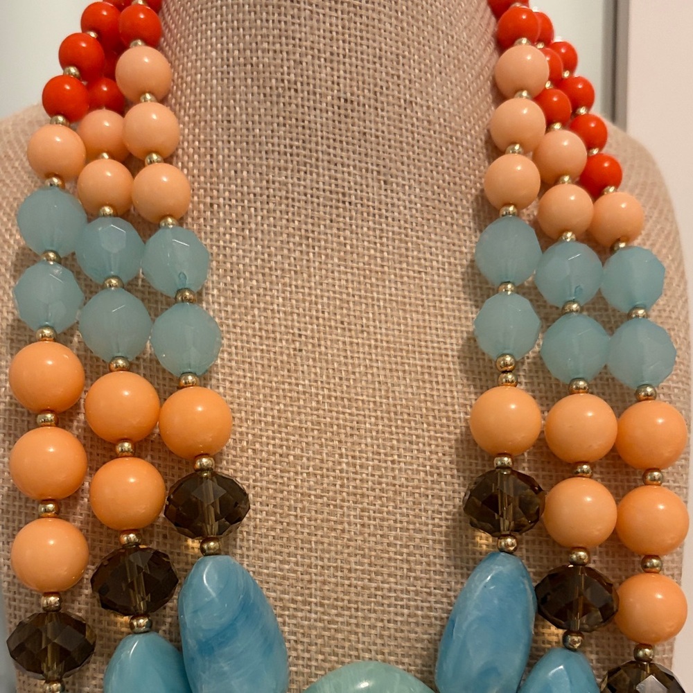 Vibrant Beaded Necklace with Aqua and Coral Hues - Picture 4 of 8